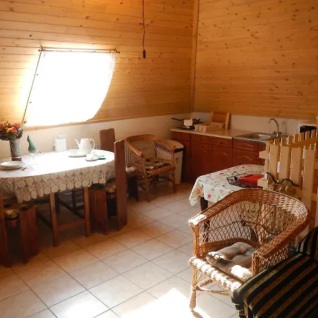 Apartment Vakacio Apartman Balatonalmadi