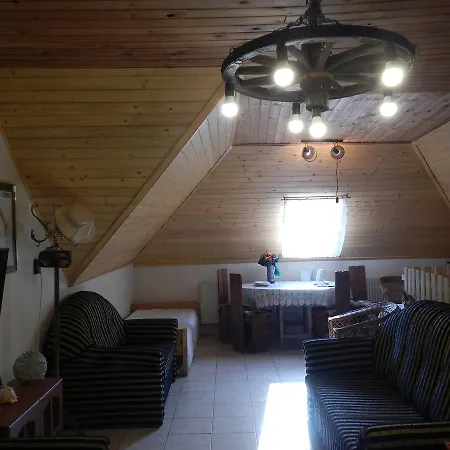 Apartament Vakacio *