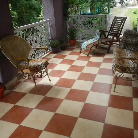 Vakacio Apartman * Balatonalmadi